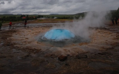 Strokkur ready to fire